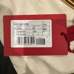 The hottest valentino reversible belt